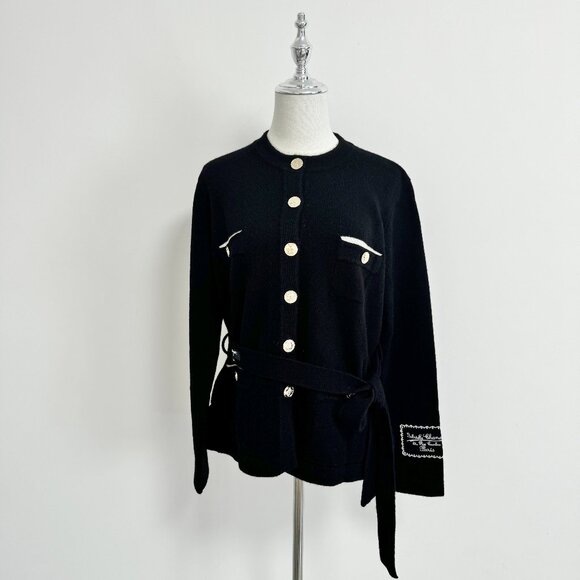 Chanel Black Lace-Up Cardigan: Where Classic Meets Elegant Style - Picture 1 of 11